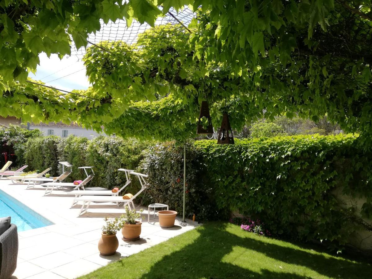 Hoetel Le Castellan Istres Exterior foto